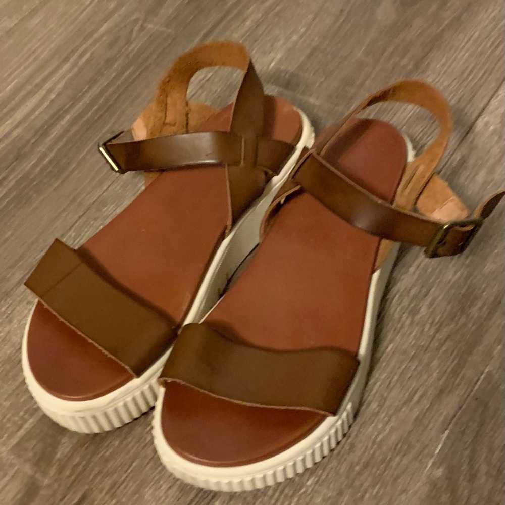 MIA Eliza Sandals, Brown, 6.5, Good Condition, Seldomly Worn